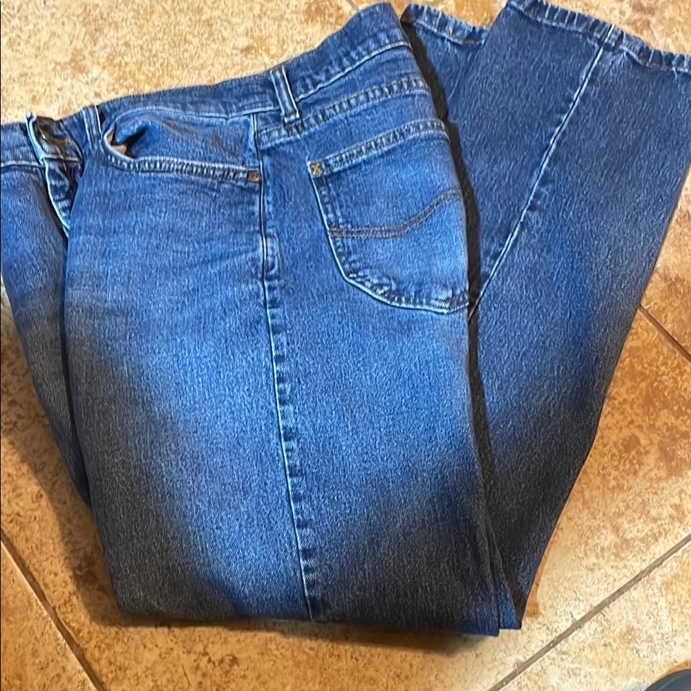 Lees Men's Blue relax fit Jeans size 33/32